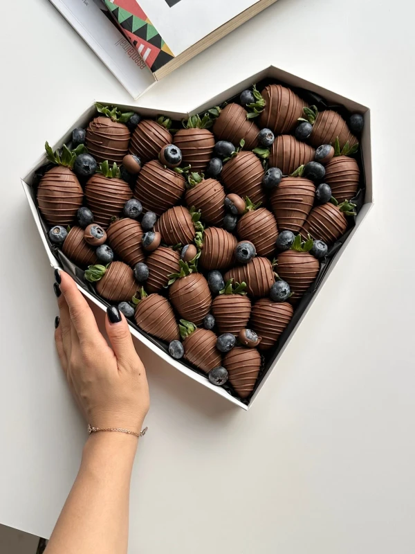 Клубничный бокс «Chocoheart», изображение 2